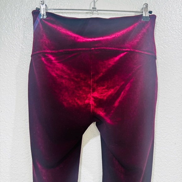 SPANX Velvet Deep Red Leggings Size Xlarge - Picture 7 of 12